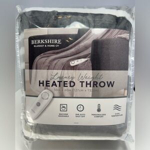 NEW - Berkshire VelvetSoft & Sherpa Shades Of Gray And White Heated Throw